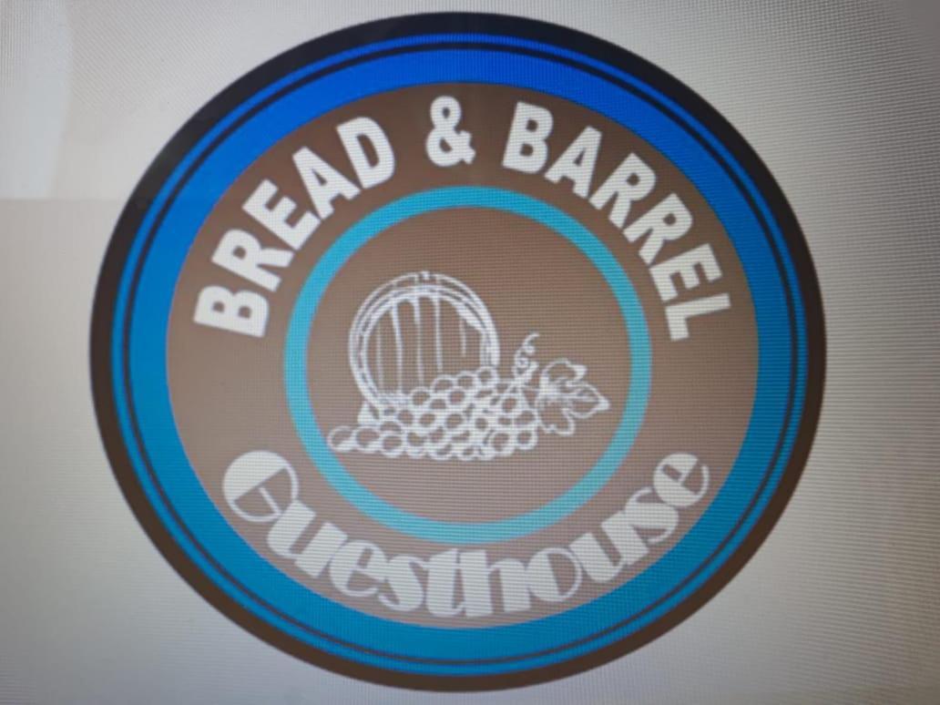 Bread And Barrel Guesthouse Bellville เคปทาวน์ ภายนอก รูปภาพ